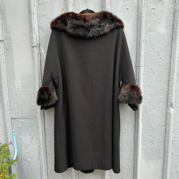 Vintage 1950’s fur trimmed Evening Coat, size  Large - Picture 8 of 15
